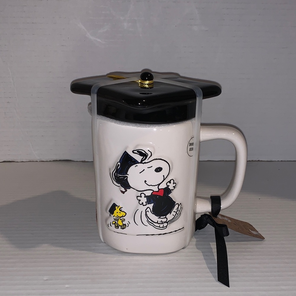 Rae Dunn Peanuts Snoopy Class Of 2025 Graduation Black Cap Mug